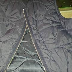 Gilet Dark blue, a été signalé par Club Nyx/Exit Café utilisant iLost