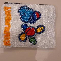 Toilet bag toilettasje met medicijnen, as reported by Van der Valk Hotel Schiphol using iLost