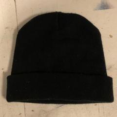 Keps Zwart, rapporterat av Artis med iLost