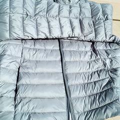 Kleding - jas, ako bolo nahlásené Centraal magazijn pomocou iLost