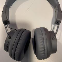 Słuchawki, zgłoszono przez Arriva Limburg Noord przy użyciu iLost