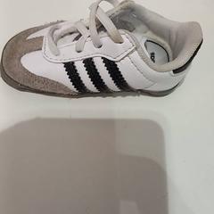 Buty, zgłoszono przez allGo Almere przy użyciu iLost