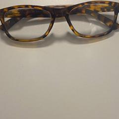 Ulleres, segons ha informat IKEA Mons mitjançant iLost