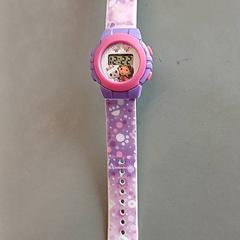 Montre enfant がiLostで IKEA Nantes によって報告されました