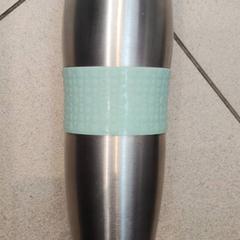 Bottiglia & Vetro turquoise, come riportato da Leonardo Royal Hotel Amsterdam utilizzando iLost