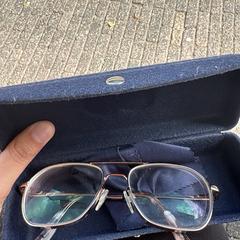 Bril specsavers، كما تم الإبلاغ عنه عبر iLost