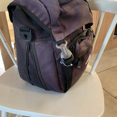 Bruine fietstas, segons s'ha informat a iLost