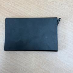 Portefeuilles, zoals gemeld door Schönbrunn "Group Center" met iLost