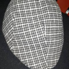 Čiapka, ako bolo nahlásené TivoliVredenburg pomocou iLost