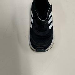 Klær - schoen, som rapportert av Regio Antwerpen - Brussel ved bruk av iLost