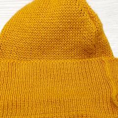 Vestiario - Muts geel, come riportato da Centraal magazijn utilizzando iLost