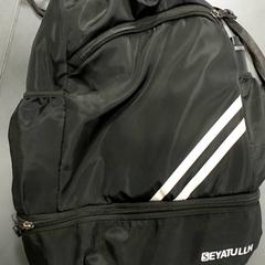 Zaino, come riportato da Regio Antwerpen - Brussel utilizzando iLost