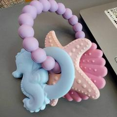 歯固めリング Plastique couleurs pastelles がiLostで IKEA Nantes によって報告されました