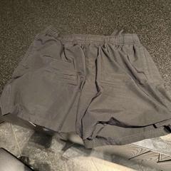 Pantaloni sportivi & Costume da bagno zwart, come riportato da Hotel Van der Valk Harderwijk op de Veluwe utilizzando iLost