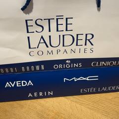 Purchase the cosmetics company store company, gemeldet von Designer Outlet Roermond über iLost
