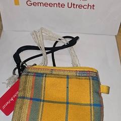 Zorroa Zhang, gisa salatu by Gemeente Utrecht iLost erabiliz