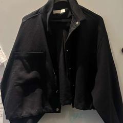 Jacka, rapporterat av Van der Valk Hotel Amsterdam-Amstel med iLost