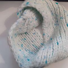 İLost kullanarak Centraal magazijn tarafından bildirildiği gibi Elbise askısı - hoofdband / oorverwarmer