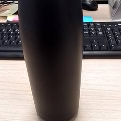 زجاجة الشرب Z2art، كما تم الإبلاغ عنه بواسطة Qbuzz Fryslân عبر iLost