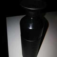 Dopper & Waterfles - Zwart - Metaal, rapporterat av Universiteit Gent - Faculteitsbibliotheek LW med iLost