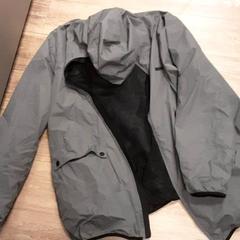 재킷, iLost를 사용하여 Diergaarde Blijdorp에 보고됨