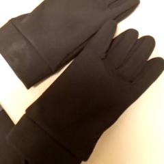 Eskularruak, gisa salatu by Mövenpick Hotel Amsterdam City Centre iLost erabiliz