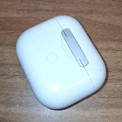 Airpodscase, jak nahlášeno Qbuzz DMG pomocí iLost