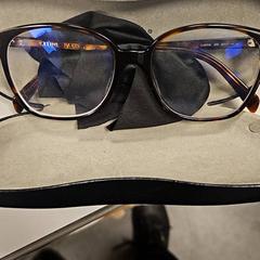 Betaurrekoak Ray ban, gisa salatu by Vrije Universiteit Amsterdam iLost erabiliz