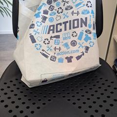 Bossa de mà, segons ha informat Arriva Infoshop Enschede mitjançant iLost