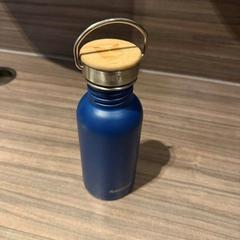 Fľaša, ako bolo nahlásené Van der Valk Hotel Zwolle pomocou iLost