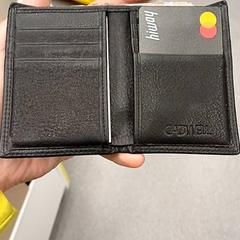 Lommebok, som rapportert av IKEA Paris - Evry ved bruk av iLost