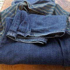 Pantalons de mezclilla & Samarreta shirt shirt, segons ha informat Connexxion Haarlem IJmond mitjançant iLost