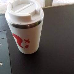 Thermos cup, amint azt Apenheul az iLost segítségével jelentette.