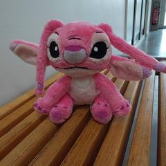 動物のぬいぐるみ Stitch Rose がiLostで IKEA Mulhouse によって報告されました