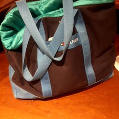 Sac, a été signalé par Grand Hotel Amrath Kurhaus utilisant iLost