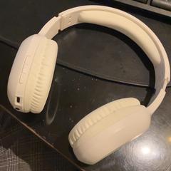 Koptelefoon, zoals gemeld door Sir Albert Amsterdam met iLost