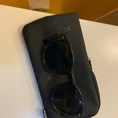 Komono zonnebril, iLost를 사용하여 Lente Kabinet Festival (OLD)에 보고됨