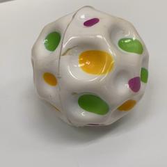 ボール がiLostで IKEA新三郷 によって報告されました