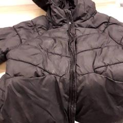 Casaco Zwart, como reportado por IKEA Breda utilizando o iLost