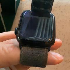 Reloj de pulsera, ha sido reportado por MEININGER Hotel Köln West con iLost