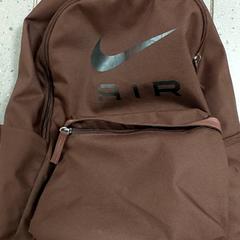 Rugzak - Bruin، كما تم الإبلاغ عنه بواسطة Centraal magazijn عبر iLost