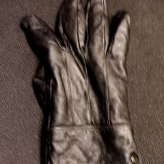 Eskularrua, gisa salatu by KABUL à GoGo / Teatro iLost erabiliz