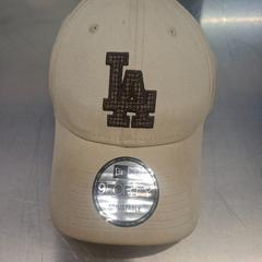 Gorra de beisbol béžová kšiltovka LA, segons ha informat IKEA Praha – Černý Most mitjançant iLost