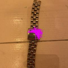 Horloge, jak bylo nahlášeno na iLost