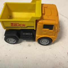 Cotxe de joguina Geel, segons ha informat Artis mitjançant iLost