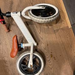 Bicicletta Wit, come riportato da Designer Outlet Roosendaal utilizzando iLost