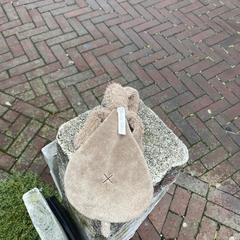 Happy horse knuffel konijn, segons s'ha informat a iLost