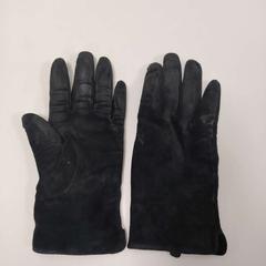 إكسسوارات الملابس، كما تم الإبلاغ عنه بواسطة IKEA Åsane عبر iLost