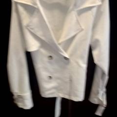 Jacket jad, as reported by TivoliVredenburg using iLost