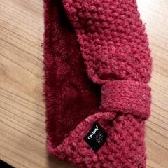 Gumička do vlasů Rood, jak nahlášeno Transdev Hoeksche Waard Goeree Overflakkee pomocí iLost